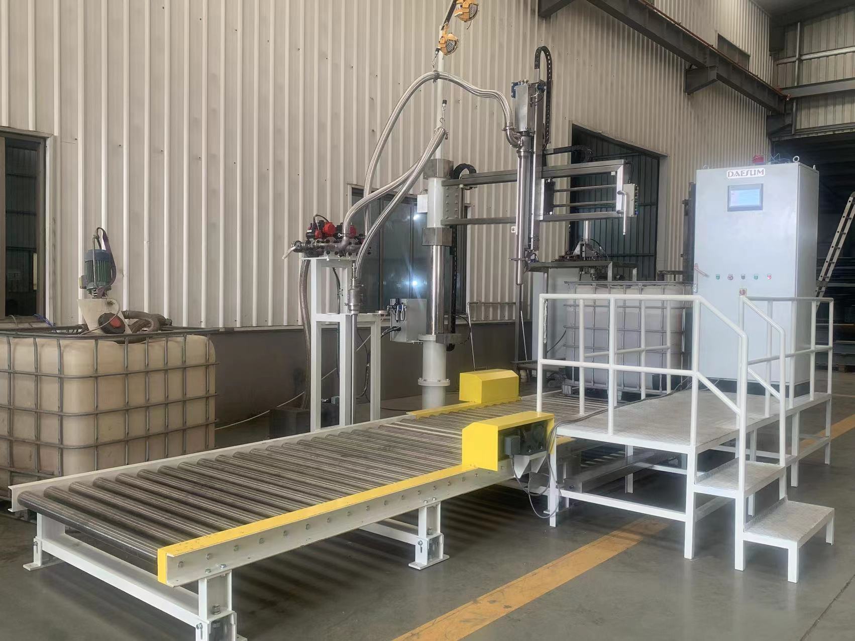 Semi-Auto Pallet Filling Machine 200L Drum 1000L IBC for Oil Chemical Industries Electric Engine Motor Gear PLC Bearing