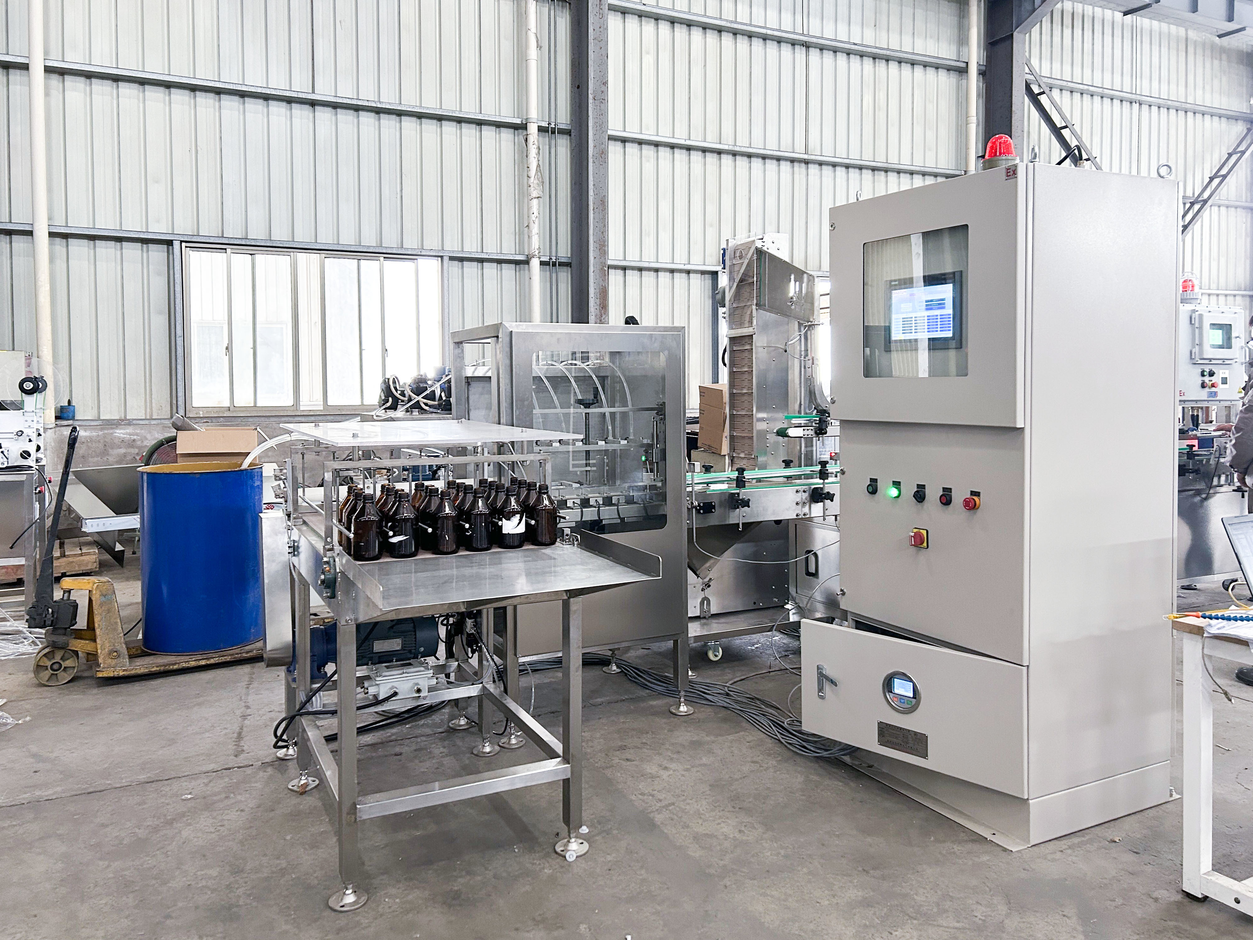 Fully Automatic 250-500ml Small Bottle Filling Machine with 6-16 Nozzles and 1000-2000 BPH Speed